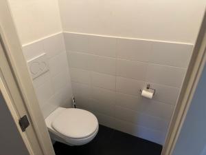 Vannituba majutusasutuses Spacious Apartment next to Port of Antwerp