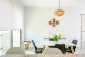Foto de la galeria de New Apt in Residential Area with Amenities & 24hr Security a Playa del Carmen