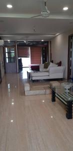 Et sittehjørne på 2 Floors 8 bedroom in Panchkula by Especial Rentals
