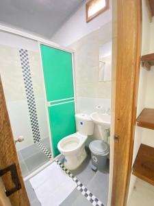 HOSTAL LAS FLORES的一间浴室