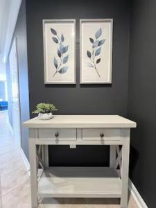 Gallery image of Elegant King Suite Metro DC in Arlington