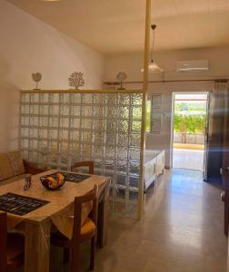 Posezení v ubytování ZERVOS STUDIOS AND APARTMENTS