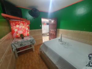 Gallery image of Hotel Economica in Coxen Hole