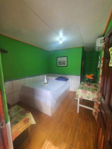 Gallery image of Hotel Economica in Coxen Hole