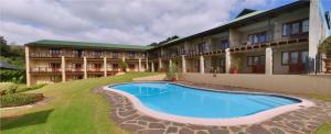 Magoebaskloof Hotel内部或周边的泳池