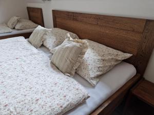 Postel nebo postele na pokoji v ubytování Chata Marta