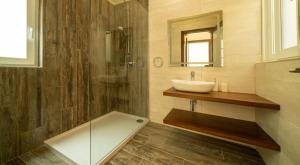 Ένα μπάνιο στο Ta Spiru House of Character with heated indoor pool