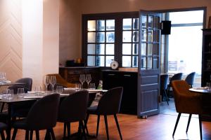 Restaurace v ubytování LA CROIX D'OR LOGIS Hôtels