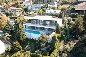 Πισίνα στο ή κοντά στο Sunrise - The Twin Villa