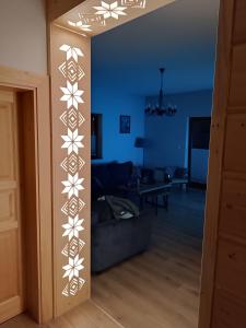 Μια τηλεόραση ή/και κέντρο ψυχαγωγίας στο Apartament Słoneczny 6 Kościelisko