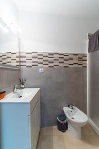 Koupelna v ubytování Trendy Homes Paseo Marítimo