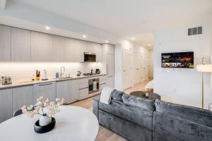 Studio: West Hollywood - World Class Amenities