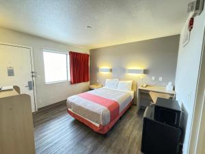 Postel nebo postele na pokoji v ubytování Motel 6-Casper, WY