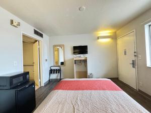 Postel nebo postele na pokoji v ubytování Motel 6-Casper, WY