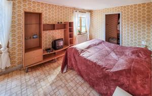 Ένα ή περισσότερα κρεβάτια σε δωμάτιο στο Amazing Apartment In Jmj With House Sea View