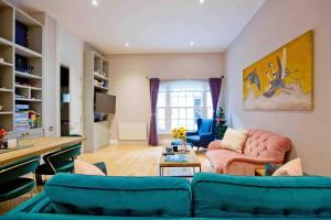 3 Bedroom Modern Townhouse
