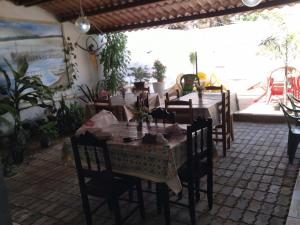 Ein Restaurant oder anderes Speiselokal in der Unterkunft Pousada Pôr do Sol - Galinhos 