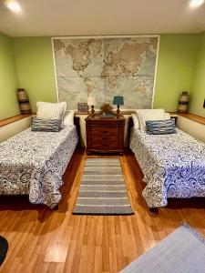 Cama ou camas em um quarto em La Playa Place Getaway