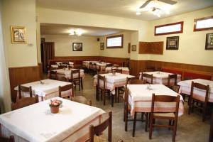 Un restaurant sau alt loc unde se poate mânca la Albergo Speranza