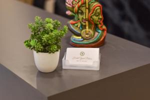 Fotografie z fotogalerie ubytování HOTEL YASH PALACE Near IGI Airport v Novém Dillí