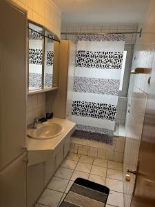 Kúpeľňa v ubytovaní Bruchköbel 4 auch für Monteure