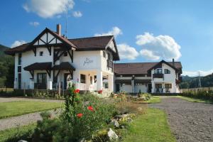 Φωτογραφία από το άλμπουμ του Pastel Chalet σε Vama Buzaului