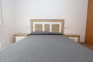 A bed or beds in a room at COSTA DAURADA APARTAMENTS - Royal 107 Luxe