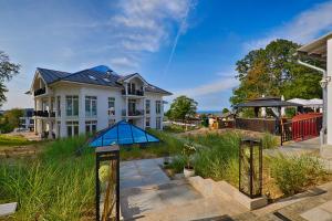 สวนหย่อมนอก Meeressterne Schloßappartements Heringsdorf