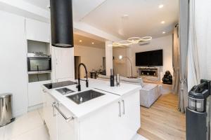 Pick A Flat's Apartment in Notre-Dame de Paris - Rue Saint-Severin