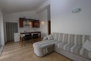 Kuchyň nebo kuchyňský kout v ubytování Apartments Simic