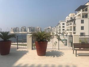 Μπαλκόνι ή βεράντα στο les voiles