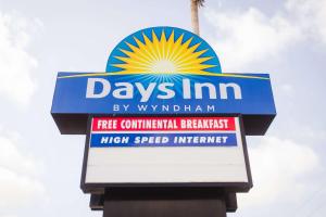 Certifikát, hodnocení, plakát nebo jiný dokument vystavený v ubytování Days Inn by Wyndham Rosenberg