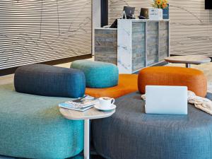 Posezení v ubytování ibis Styles Paignton