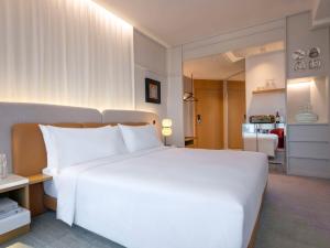 Katil atau katil-katil dalam bilik di Mondrian Hong Kong