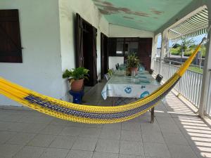 Balkón nebo terasa v ubytování CosyLife Sainte-Rose - Villa calme avec vue Sofaïa à 3km de la plage