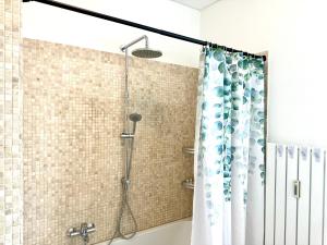 Koupelna v ubytování E&K living - city central - design apartment - SKY-TV - free parking + 28 fotografií