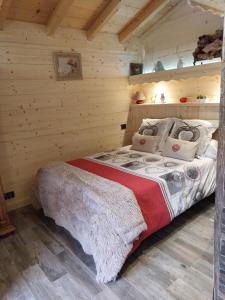 Le Chalet des 3 Ours客房内的一张或多张床位