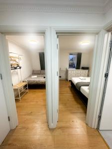Gallery image of Flat 4, Stay in Aldgate in London