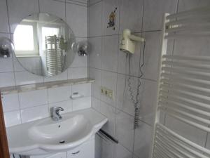 Koupelna v ubytování Haus Gisela