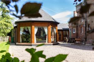 Bygningen som feriehuset ligger i