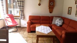 Posezení v ubytování Ferienhäuser im Feriendorf Sonnenhang in Missen im Allgäu + 25 fotografií