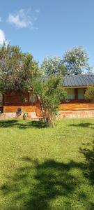 Κήπος έξω από το Cabañas monoambiente La Generosa LP