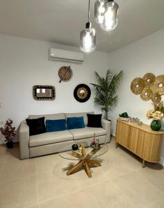 Гостиная зона в Anemos Villa Stegna