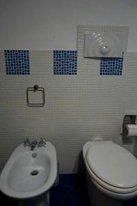 A bathroom at B&B Vivaldi