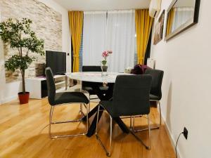 Posezení v ubytování Nova Galerija Studio Vita i Apartman Sara -parking in garage