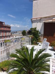 Balkón alebo terasa v ubytovaní La Terrazza sul porto