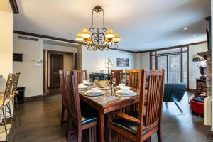 Χώρος καθιστικού στο Tremblant Prestige - BONDURANT 95-10