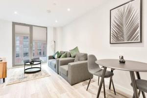 Seating area sa Lovely Central Birmingham 1 Bed Apartment