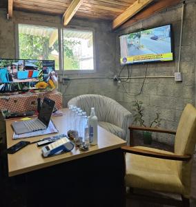 Et tv og/eller underholdning på peixes apart