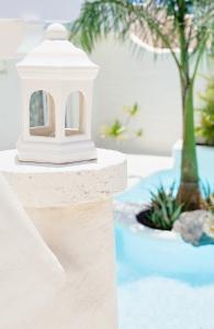 Bazén v ubytovaní KATIS Villas Boutique in Bahiazul alebo v jeho blízkosti